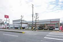 ダイハツ_ダイハツ広島販売株式会社_曙店_店舗風景