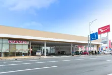 ダイハツ_ダイハツ広島販売株式会社_祇園店_店舗風景