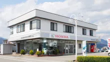 ホンダ自動車販売株式会社_吉田店