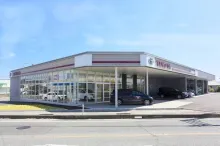 山口トヨタ自動車株式会社_防府店_店舗外観