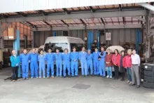 岩崎自動車工業株式会社_スタッフ写真