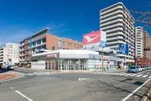 ダイハツ_ダイハツ広島販売株式会社_呉宝町店_店舗風景