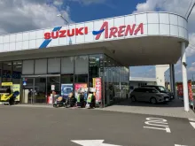 スズキ＿株式会社スズキ自販大分＿スズキアリーナ三重＿店舗外装