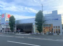 スズキ自販神奈川＿スズキアリーナ六角橋＿外観