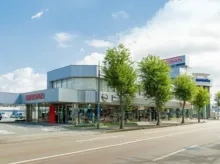 東大通り店_店舗外観