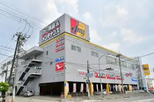 トヨタモビリティ新大阪_ダイハツ ジェームス茨木店_外観