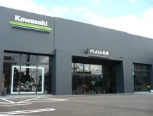 株式会社ビー・フリー_カワサキプラザ船橋_店舗全景