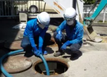東産業株式会社　設備清掃スタッフ　作業背景