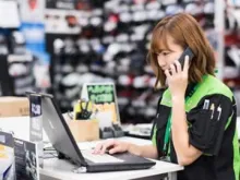 株式会社２りんかんイエローハット　バイク　背景