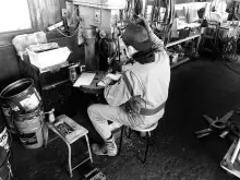 九州川崎建機株式会社　作業背景