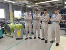 株式会社レンタルのニッケン_東日本製鉄所鹿島営業所_建機とスタッフ