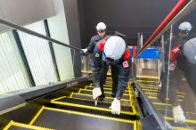 ジャパンエレベーターサービスホールディングス株式会社_メンテナンス4