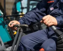 株式会社泉リース_作業風景