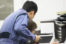 九州川崎建機株式会社　営業背景