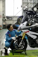 株式会社レッドバロン_神戸東店_整備風景