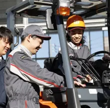 トヨタL＆F広島株式会社　作業背景