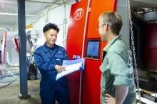 株式会社コーンズ・エージー　フィールドエンジニア　作業背景