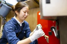 株式会社コーンズ・エージー　プラントメンテナンス　作業背景