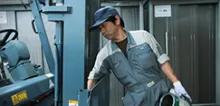 キユーソーサービス株式会社　フォークリフト整備
