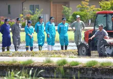 株式会社北陸近畿クボタ　作業背景