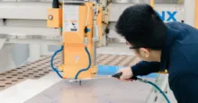株式会社ArTechX.ing　機械組立　作業背景