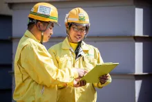 株式会社光洲産業　整備士　作業背景