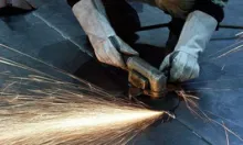 日本ニューマチック工業株式会社　エンジニアリング　作業背景