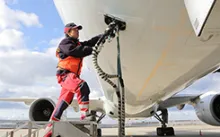 スイスポートジャパン株式会社　整備作業背景