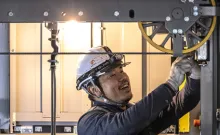 カトービルサービス株式会社　保守点検・修理業務　作業背景