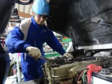 ピー・シー・エス株式会社　フォークリフト整備士　作業背景