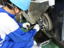 ピー・シー・エス株式会社　フォークリフト整備士　作業背景