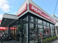 株式会社光岡自動車_ドゥカティ大阪ノース_外観