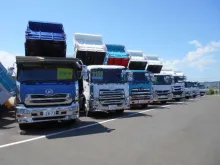 ベルトラックス株式会社_トラック展示場_外観